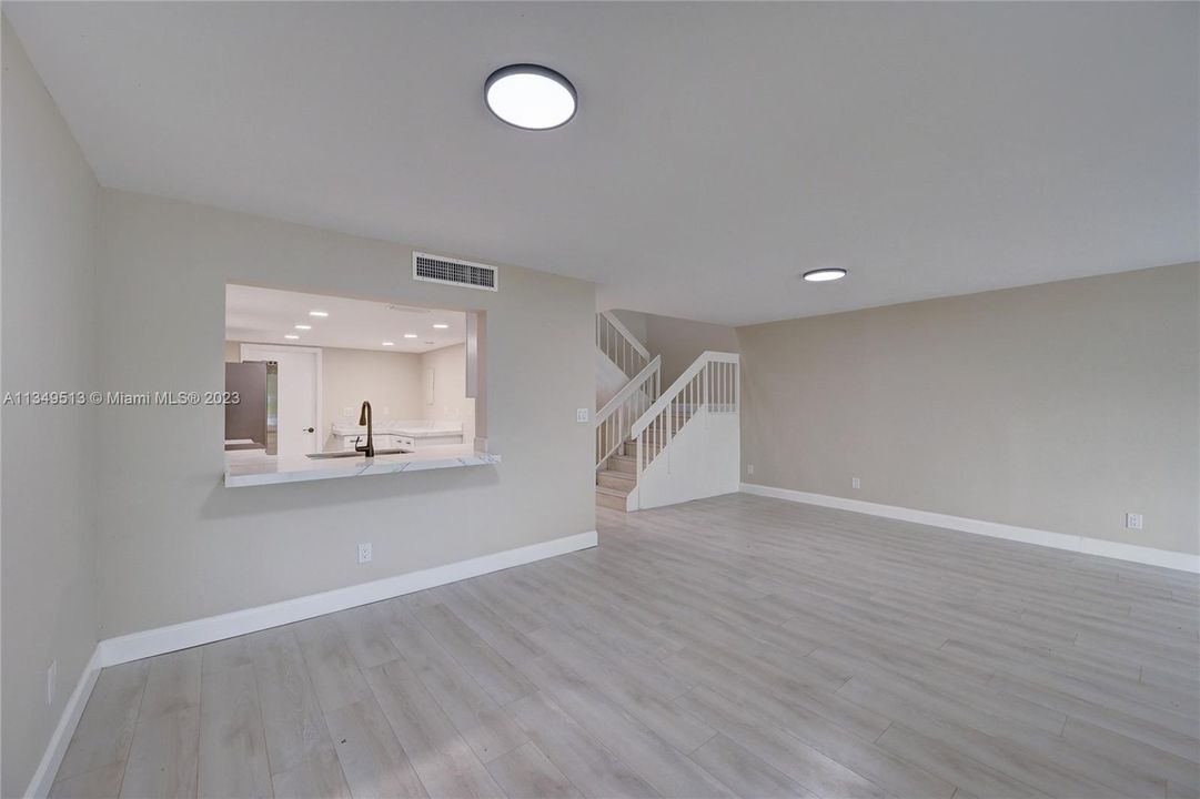Recently Sold: $349,999 (3 beds, 2 baths, 1540 Square Feet)
