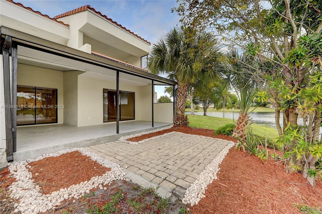 Recently Sold: $349,999 (3 beds, 2 baths, 1540 Square Feet)