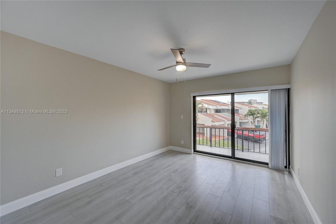 Recently Sold: $349,999 (3 beds, 2 baths, 1540 Square Feet)