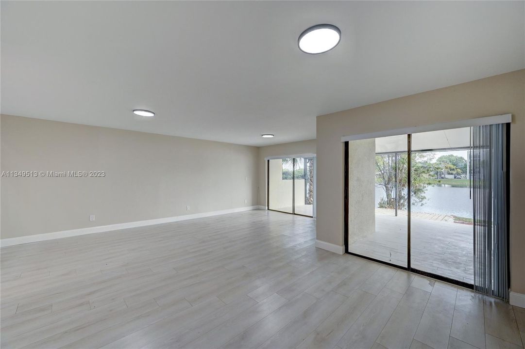 Recently Sold: $349,999 (3 beds, 2 baths, 1540 Square Feet)