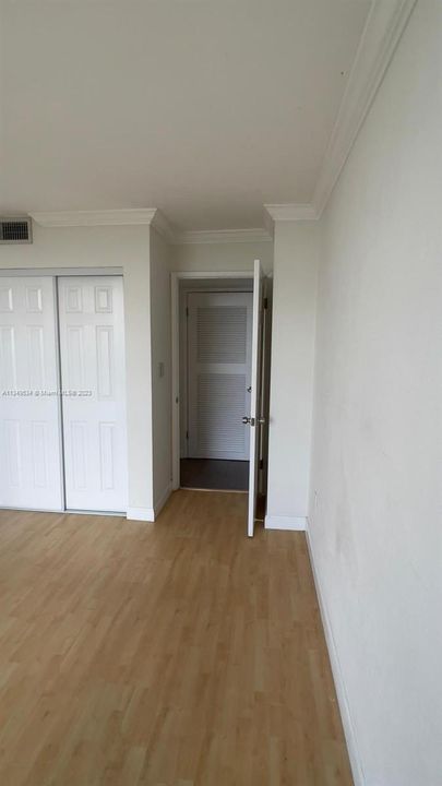 Recently Sold: $466,000 (2 beds, 2 baths, 990 Square Feet)