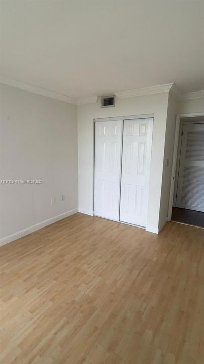 Recently Sold: $466,000 (2 beds, 2 baths, 990 Square Feet)