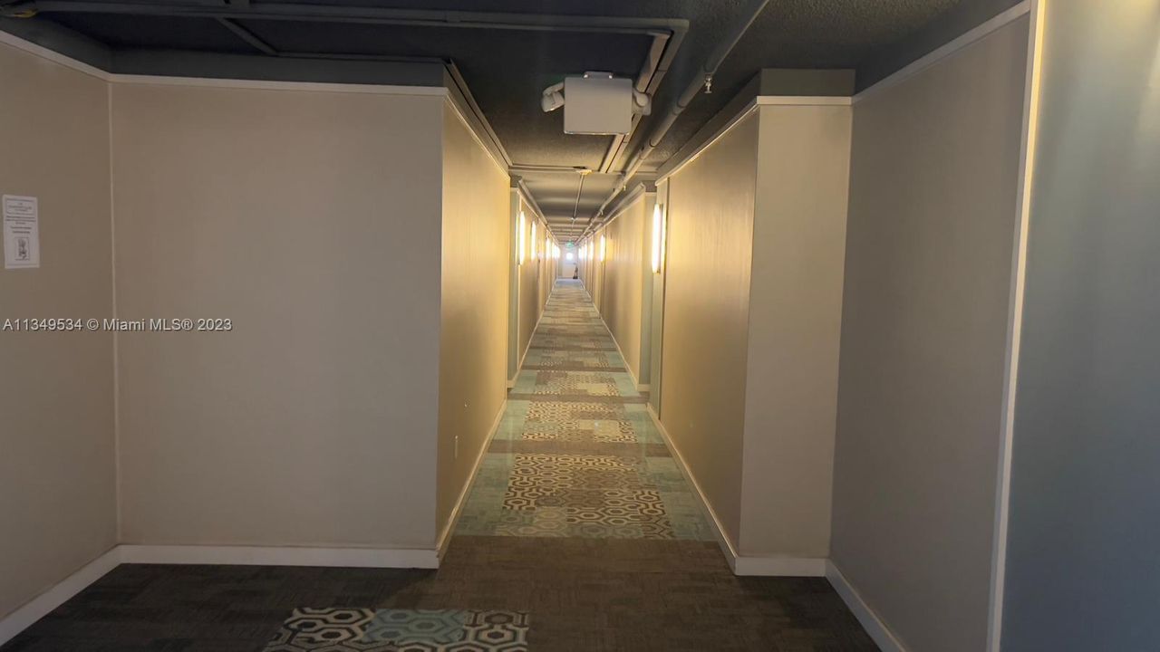 Recently Sold: $466,000 (2 beds, 2 baths, 990 Square Feet)