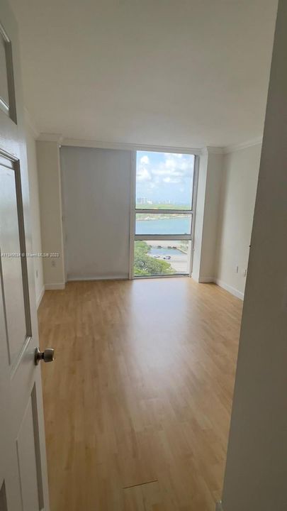 Recently Sold: $466,000 (2 beds, 2 baths, 990 Square Feet)