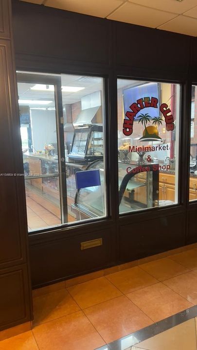 Recently Sold: $466,000 (2 beds, 2 baths, 990 Square Feet)