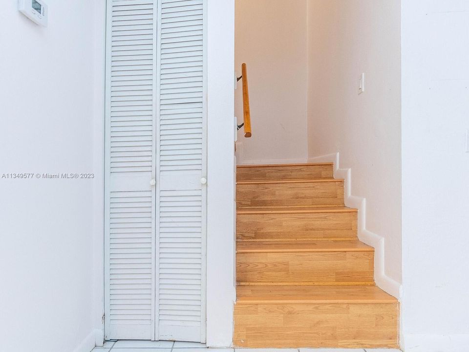 Recently Rented: $2,500 (2 beds, 2 baths, 1200 Square Feet)