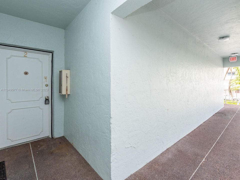 Recently Rented: $2,500 (2 beds, 2 baths, 1200 Square Feet)