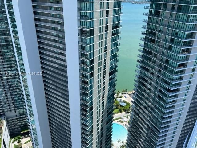 Recently Sold: $474,995 (1 beds, 1 baths, 622 Square Feet)