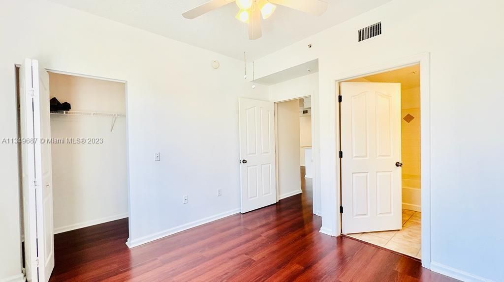 Recently Rented: $2,200 (1 beds, 1 baths, 636 Square Feet)