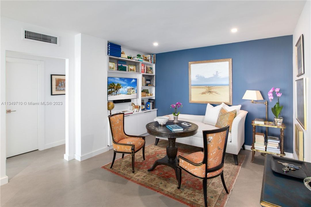 Recently Sold: $1,297,000 (1 beds, 1 baths, 1294 Square Feet)