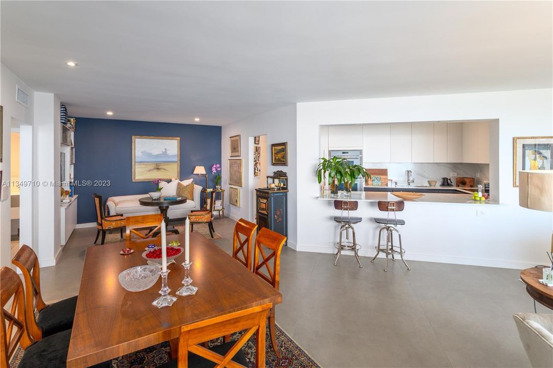 Recently Sold: $1,297,000 (1 beds, 1 baths, 1294 Square Feet)
