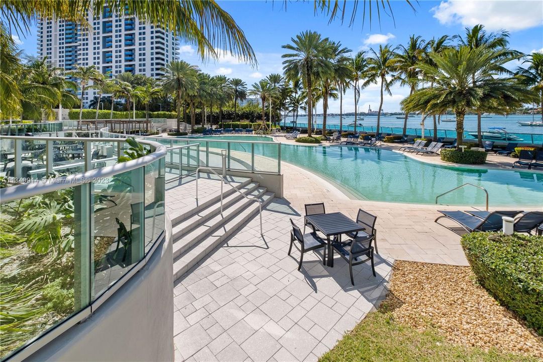 Recently Sold: $549,000 (1 beds, 1 baths, 729 Square Feet)