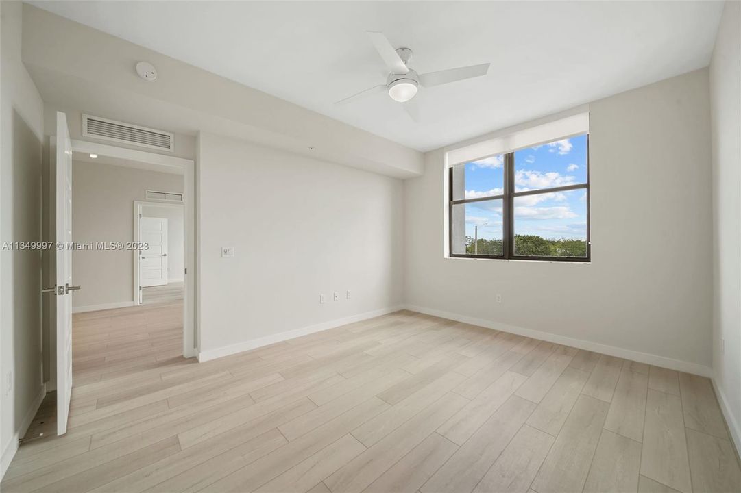 最近租的: $3,001 (2 贝兹, 2 浴室, 1212 平方英尺)