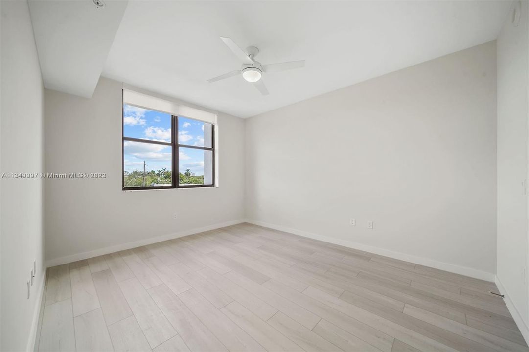 最近租的: $3,001 (2 贝兹, 2 浴室, 1212 平方英尺)