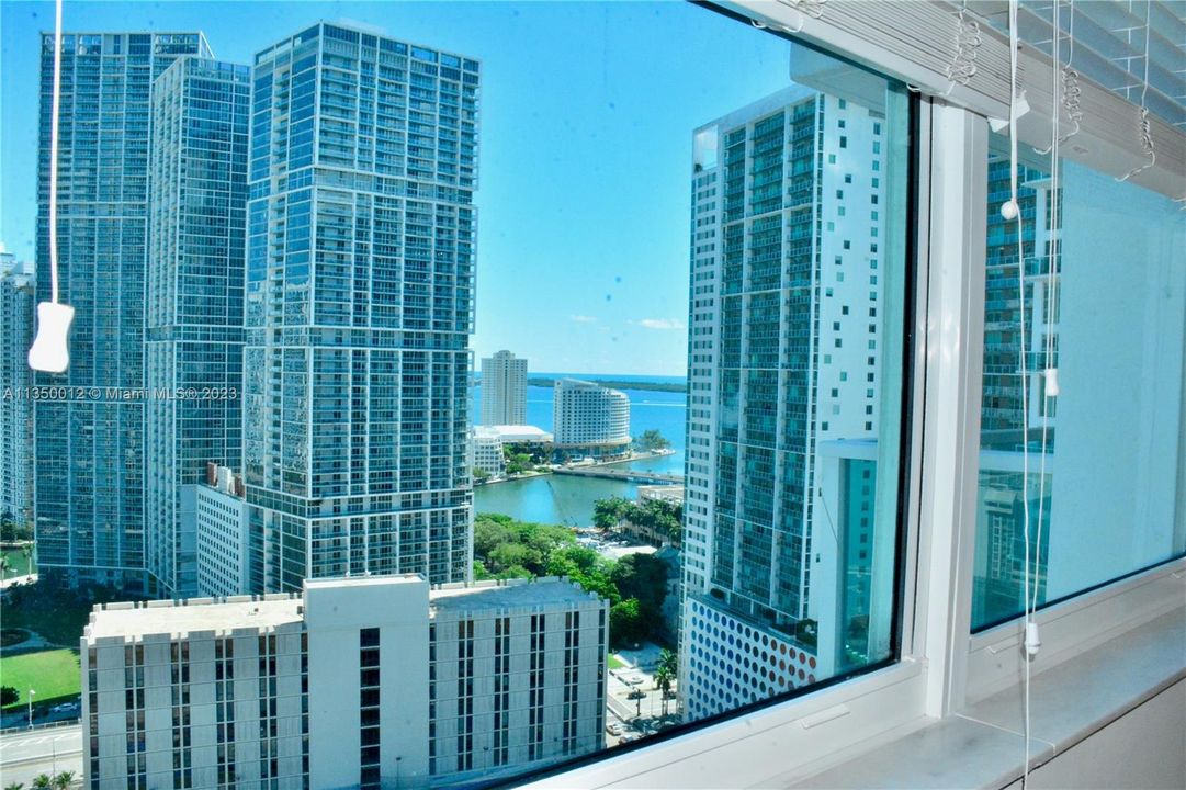 Recientemente alquilado: $3,900 (2 camas, 2 baños, 1051 Pies cuadrados)