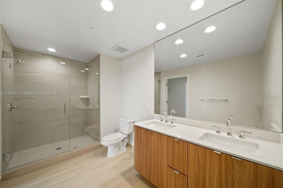 Недавно арендовано: $3,001 (2 спален, 2 ванн, 1212 Квадратных фут)