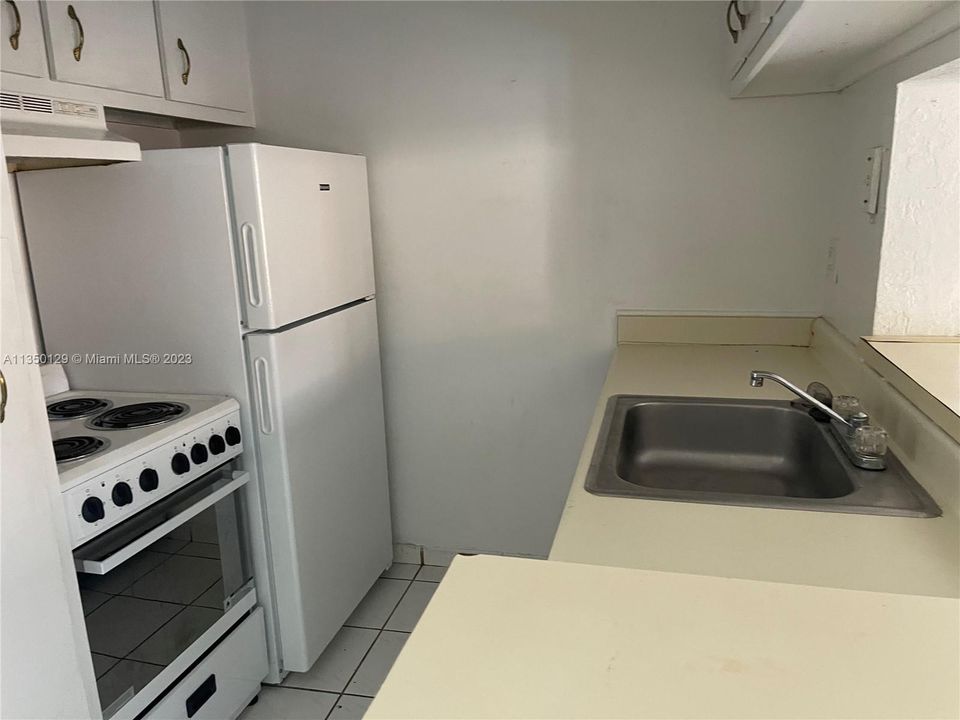 Recently Sold: $165,000 (1 beds, 1 baths, 544 Square Feet)