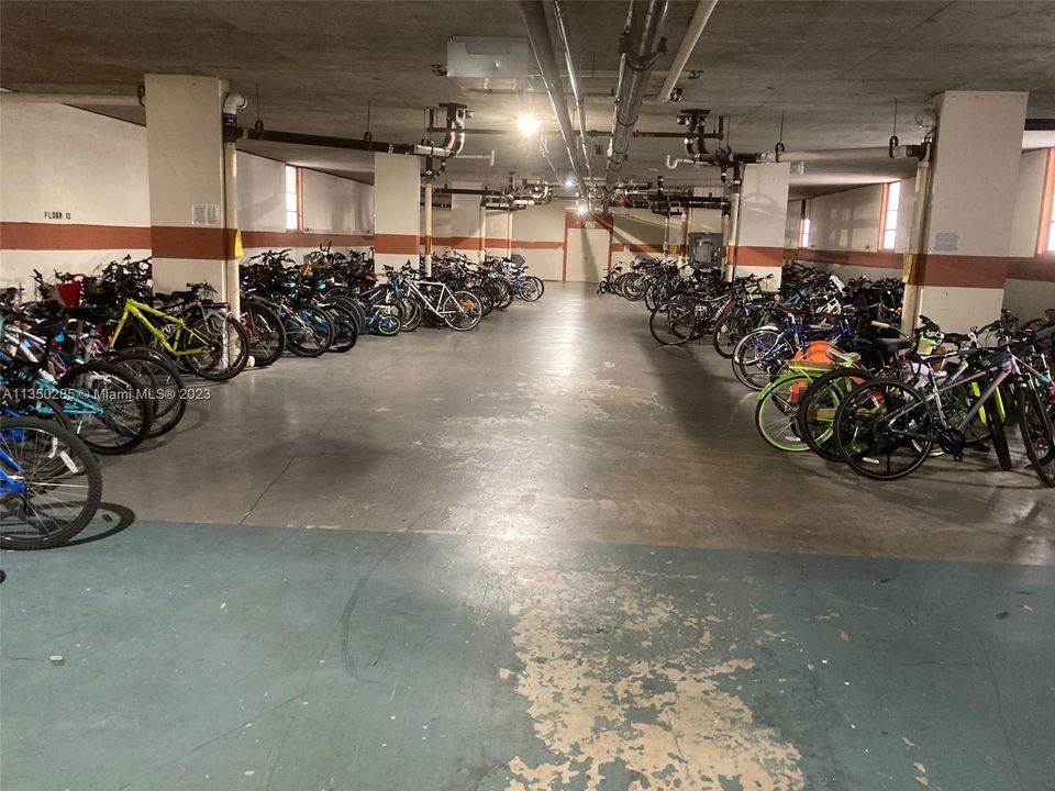 BIKE ROOM