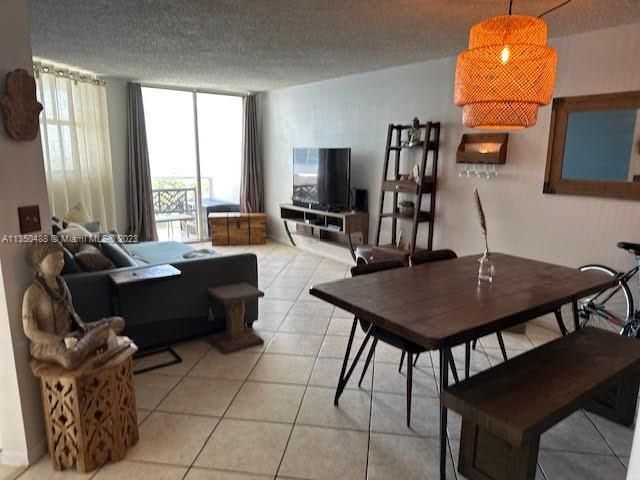 Vendido Recientemente: $499,000 (2 camas, 2 baños, 959 Pies cuadrados)