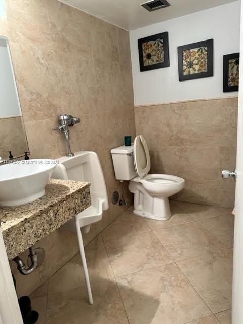 Vendido Recientemente: $499,000 (2 camas, 2 baños, 959 Pies cuadrados)