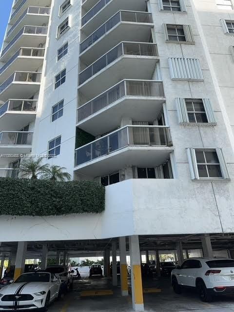 Vendido Recientemente: $499,000 (2 camas, 2 baños, 959 Pies cuadrados)