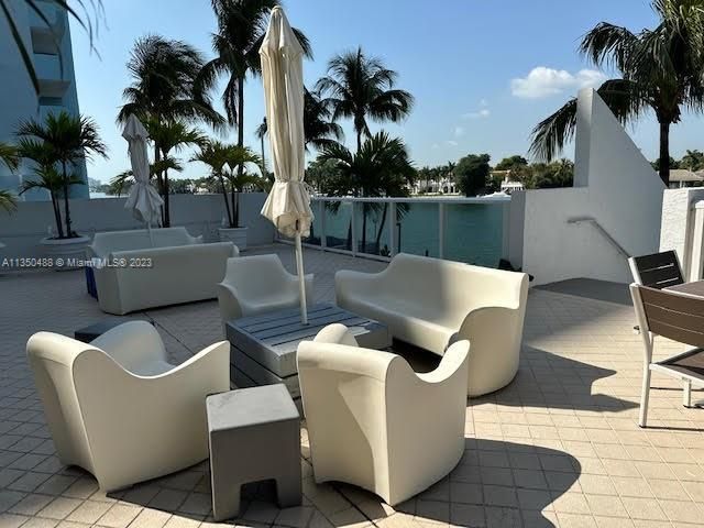 Vendido Recientemente: $499,000 (2 camas, 2 baños, 959 Pies cuadrados)