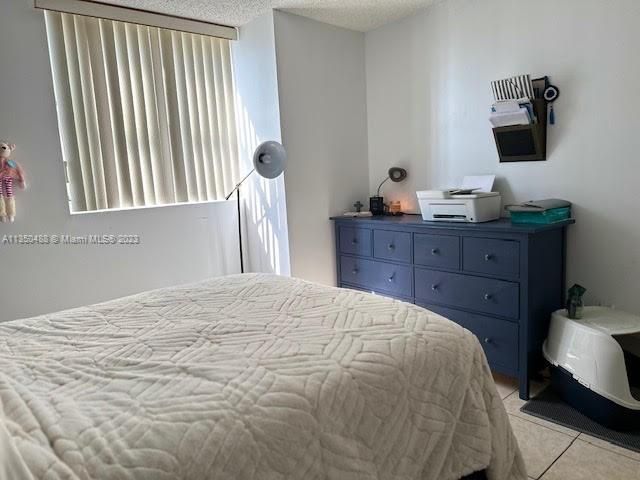 Vendido Recientemente: $499,000 (2 camas, 2 baños, 959 Pies cuadrados)