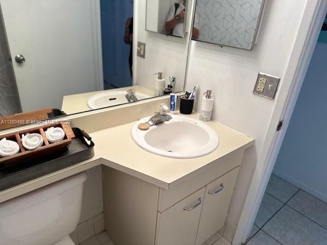 Vendido Recientemente: $499,000 (2 camas, 2 baños, 959 Pies cuadrados)