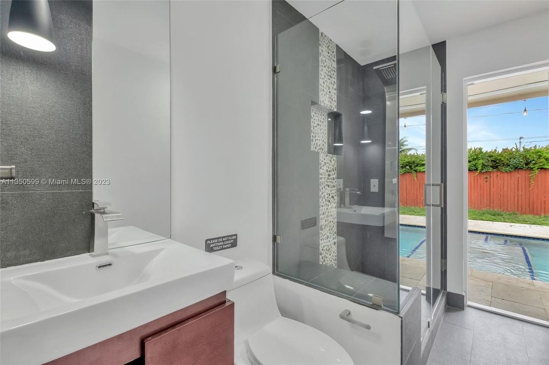 Недавно арендовано: $3,000 (3 спален, 2 ванн, 1194 Квадратных фут)