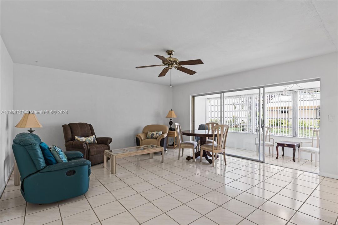 Recently Sold: $270,000 (2 beds, 2 baths, 1240 Square Feet)