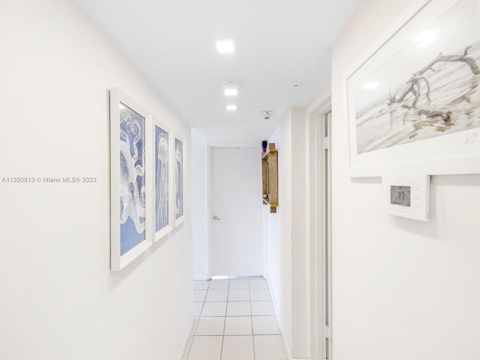 Recently Sold: $825,000 (2 beds, 2 baths, 1365 Square Feet)