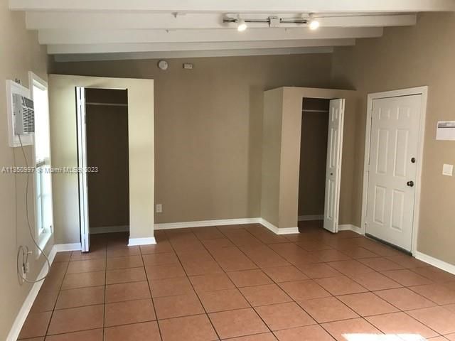 Recently Sold: $184,000 (0 beds, 1 baths, 400 Square Feet)