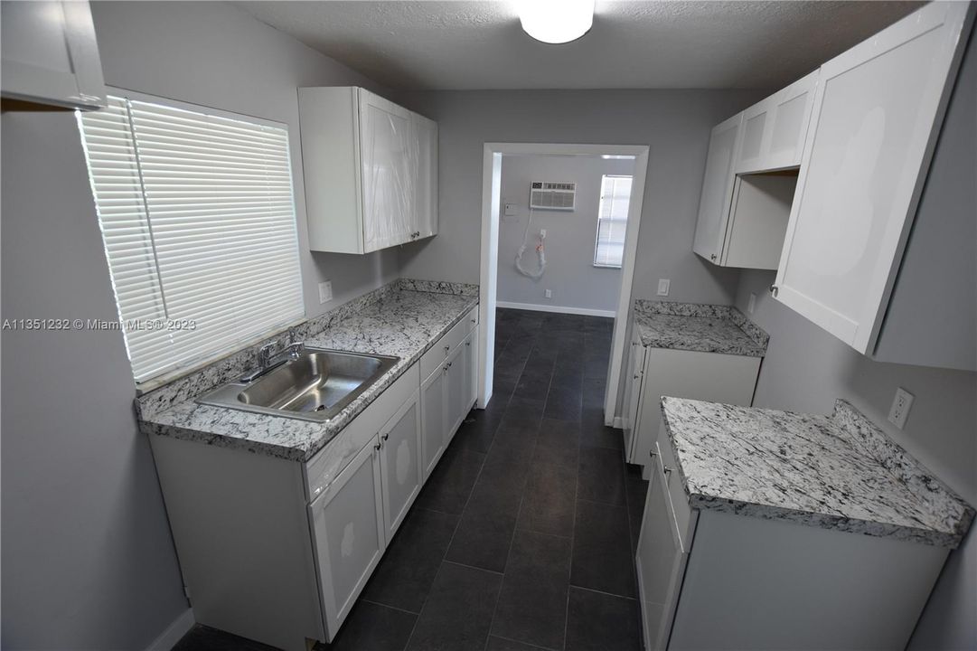 Недавно арендовано: $1,650 (1 спален, 1 ванн, 600 Квадратных фут)