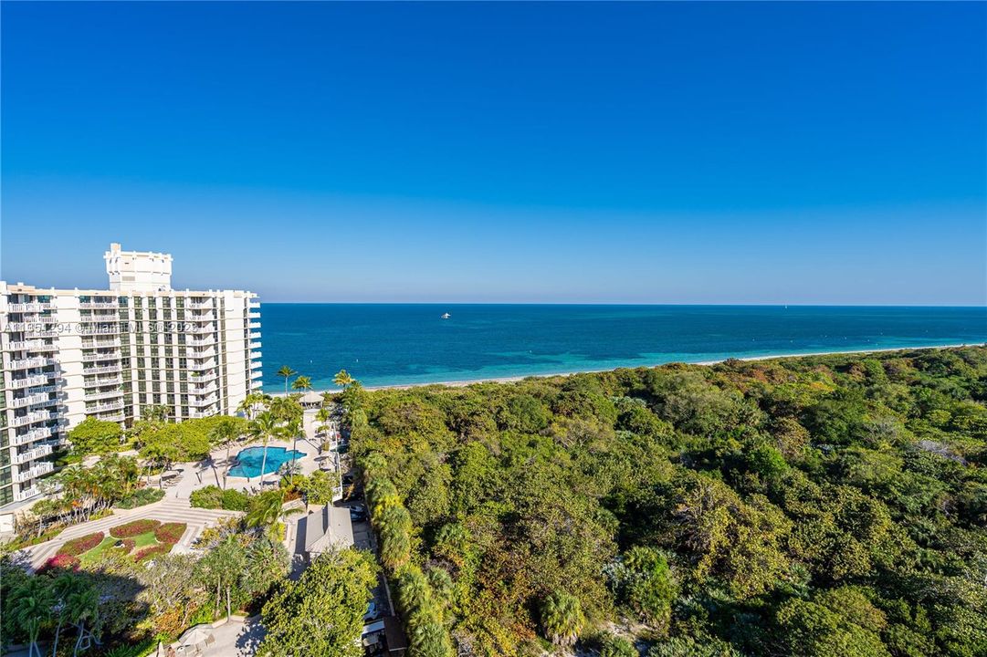 Recently Sold: $1,999,000 (2 beds, 2 baths, 1782 Square Feet)