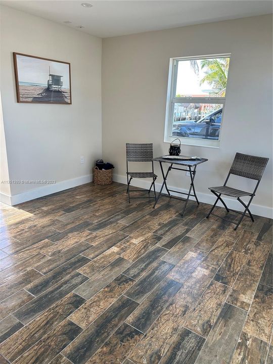 Recently Sold: $622,000 (1 beds, 1 baths, 793 Square Feet)