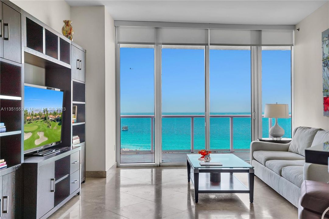 Recently Sold: $6,495,000 (2 beds, 2 baths, 1757 Square Feet)