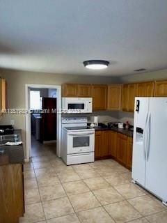 Recently Rented: $1,890 (3 beds, 2 baths, 1230 Square Feet)