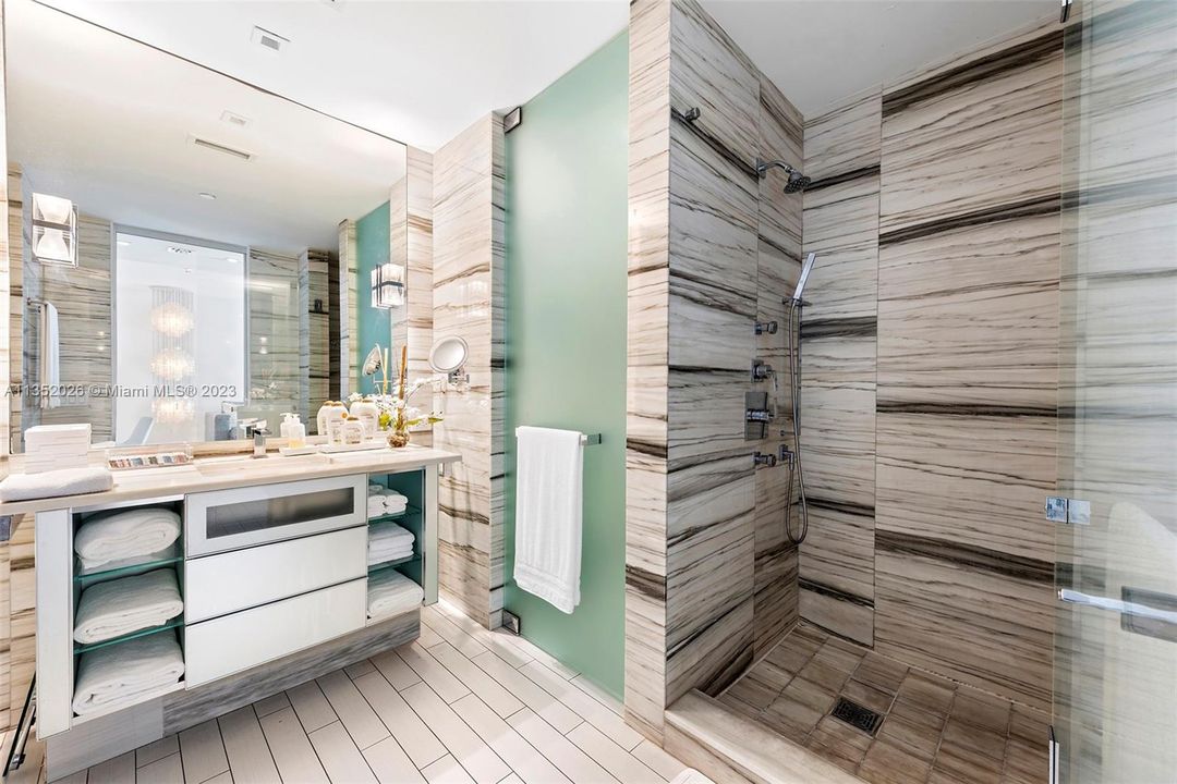 Недавно арендовано: $14,000 (2 спален, 1 ванн, 1026 Квадратных фут)