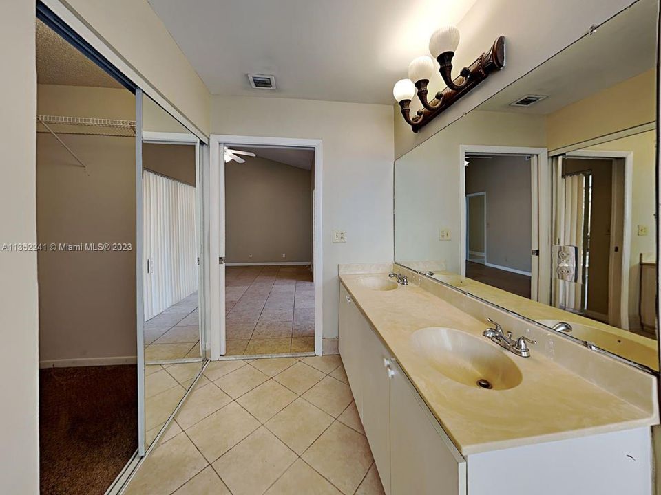 Недавно арендовано: $3,395 (3 спален, 2 ванн, 1822 Квадратных фут)