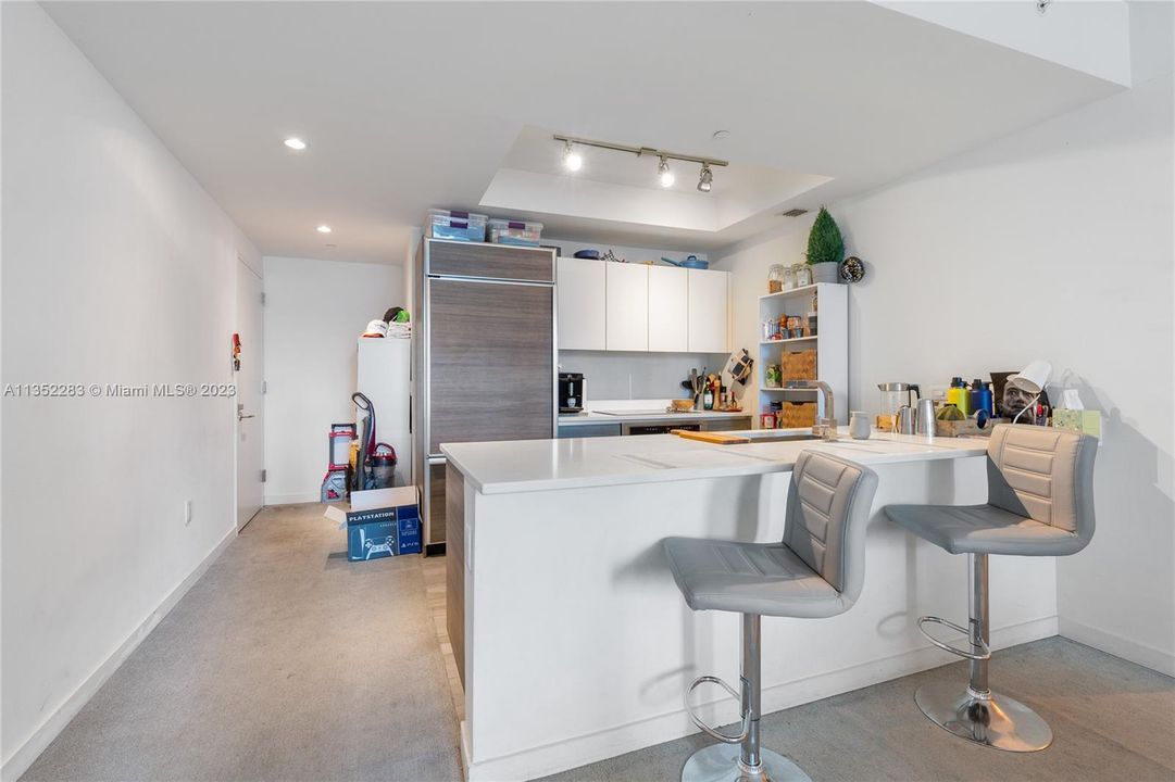 Recently Sold: $625,000 (2 beds, 2 baths, 910 Square Feet)