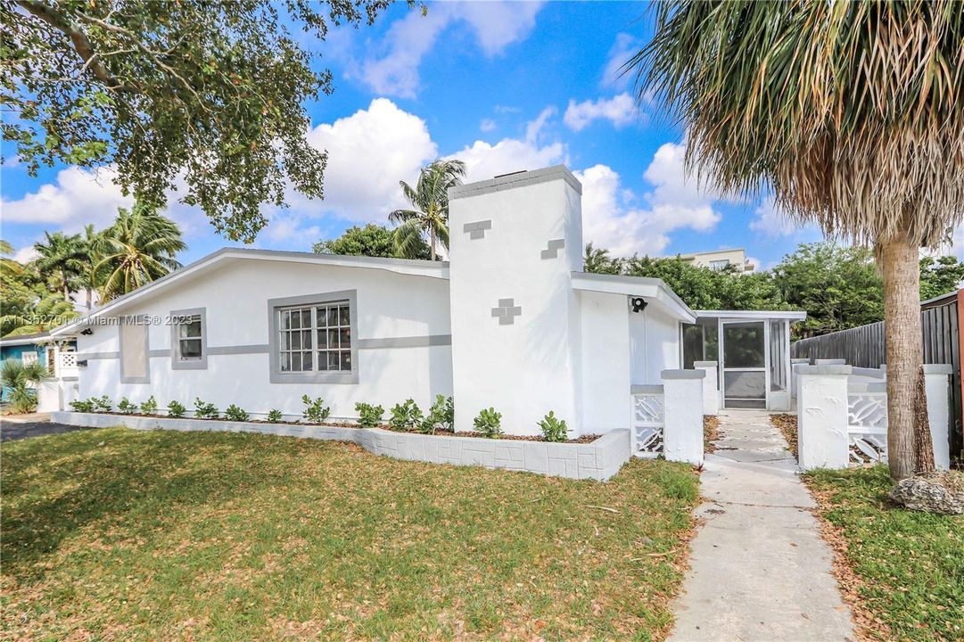 Недавно продано: $399,000 (3 спален, 2 ванн, 1368 Квадратных фут)