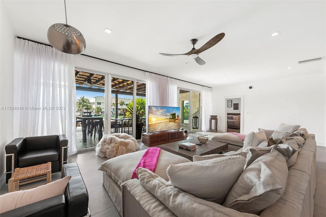 En Venta: $6,000,000 (4 camas, 4 baños, 3016 Pies cuadrados)