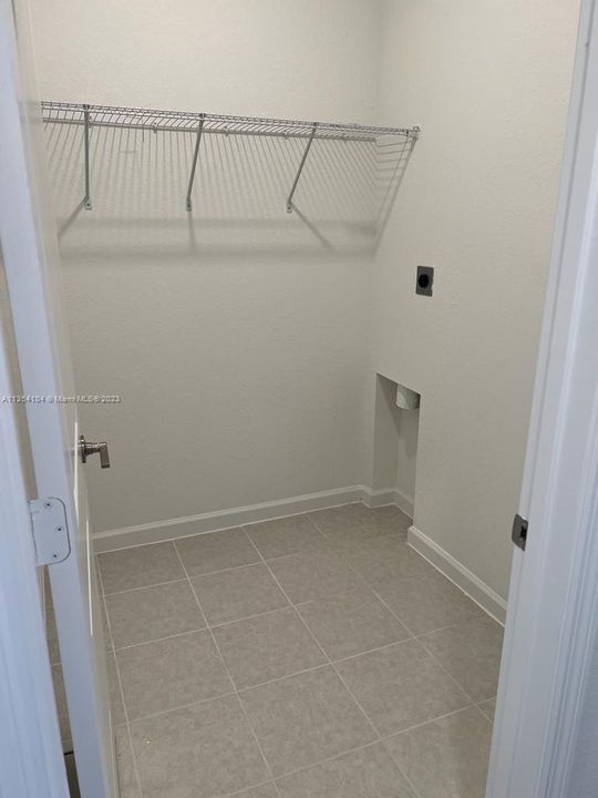 Недавно арендовано: $3,900 (4 спален, 2 ванн, 0 Квадратных фут)