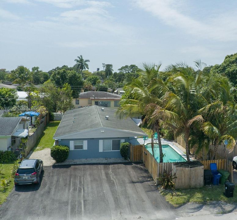 Recently Sold: $615,000 (0 beds, 0 baths, 1692 Square Feet)