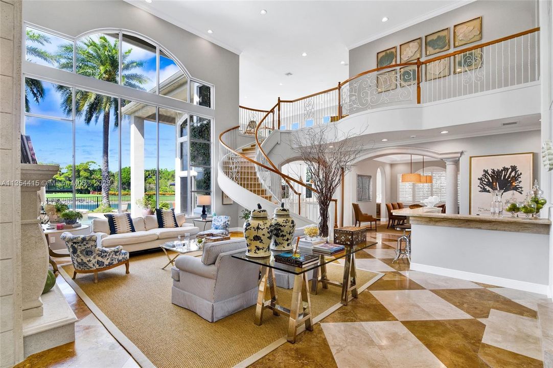 Recently Sold: $4,000,000 (4 beds, 4 baths, 5324 Square Feet)