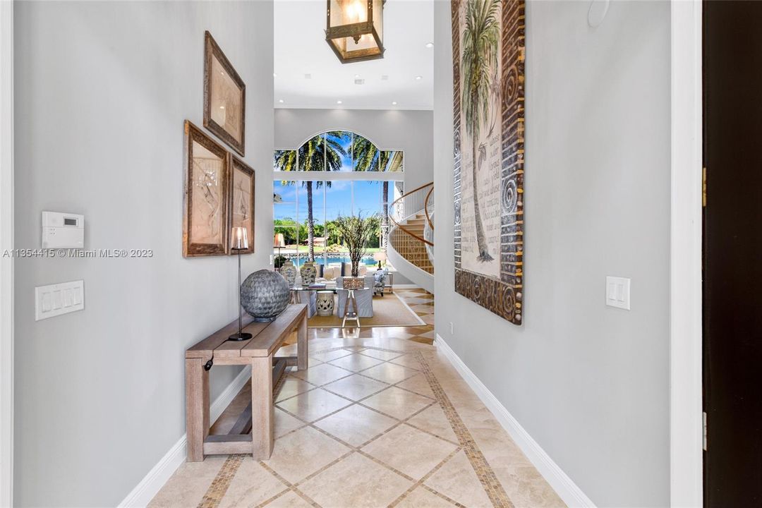 Recently Sold: $4,000,000 (4 beds, 4 baths, 5324 Square Feet)