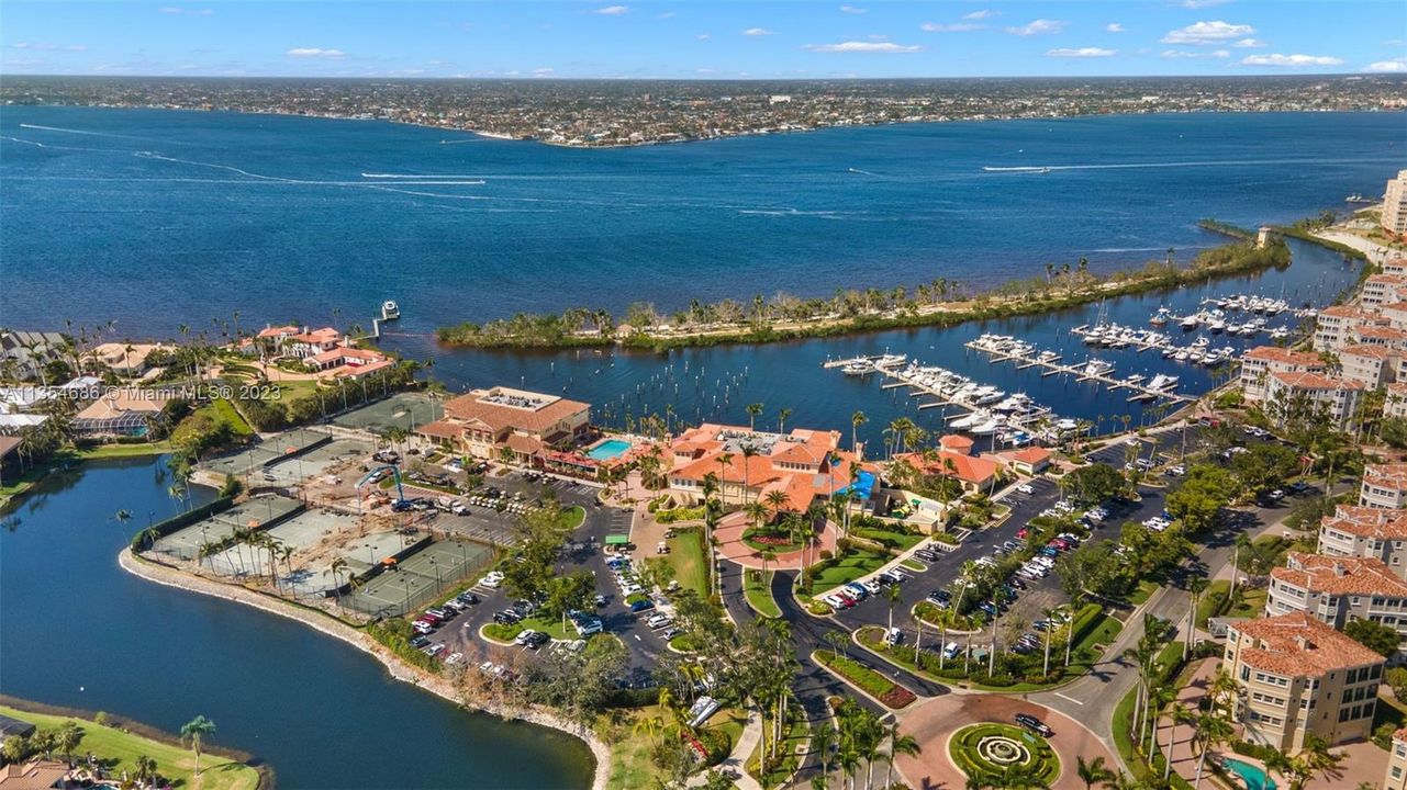 Recently Sold: $599,900 (3 beds, 2 baths, 2450 Square Feet)