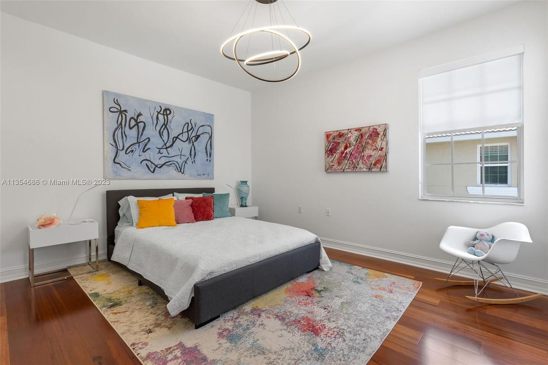 Recently Sold: $599,900 (3 beds, 2 baths, 2450 Square Feet)