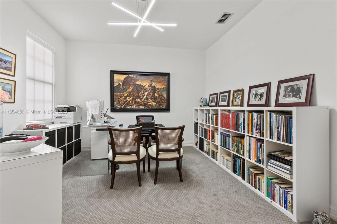 Recently Sold: $599,900 (3 beds, 2 baths, 2450 Square Feet)