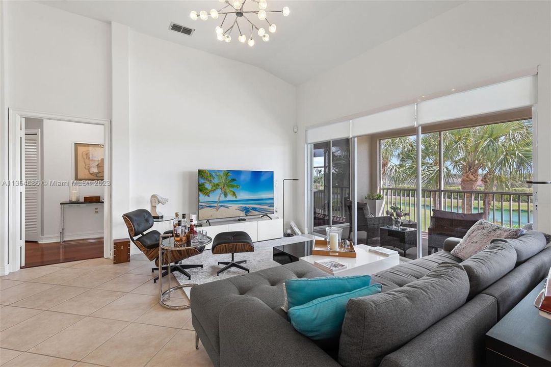 Recently Sold: $599,900 (3 beds, 2 baths, 2450 Square Feet)